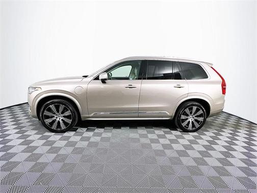 2024 Volvo XC90 Recharge Plug-In Hybrid T8 Ultimate Bright Theme 7-Seater