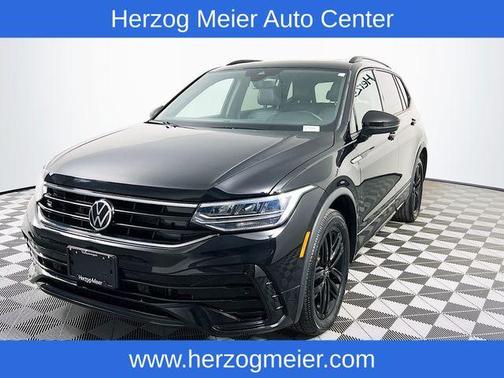 2022 Volkswagen Tiguan 2.0T SE R-Line Black