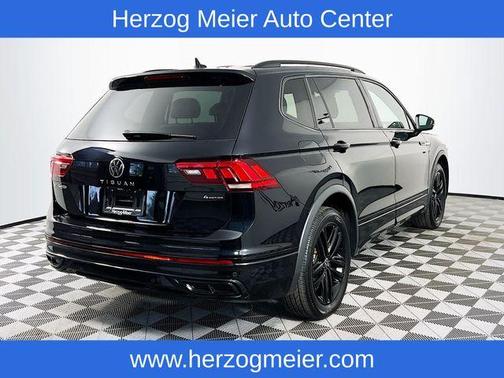 2022 Volkswagen Tiguan 2.0T SE R-Line Black