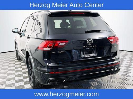 2022 Volkswagen Tiguan 2.0T SE R-Line Black