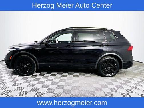 2022 Volkswagen Tiguan 2.0T SE R-Line Black