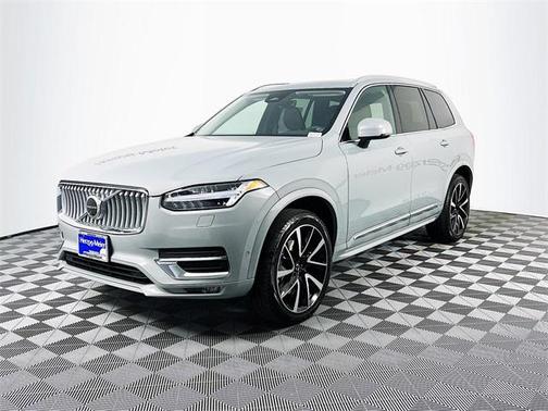 2024 Volvo XC90 B6 Plus Bright Theme 7-Seater