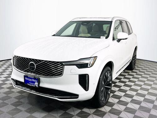 2026 Volvo XC90 B6 Plus 7-Seater