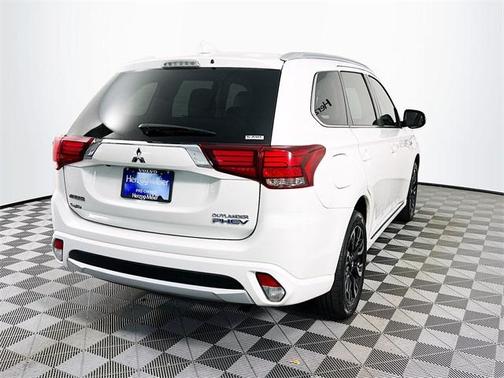 2018 Mitsubishi Outlander PHEV SEL