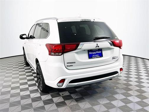 2018 Mitsubishi Outlander PHEV SEL