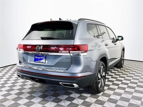2025 Volkswagen Atlas 2.0T SE