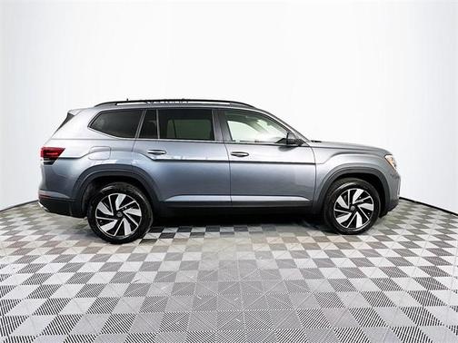 2025 Volkswagen Atlas 2.0T SE