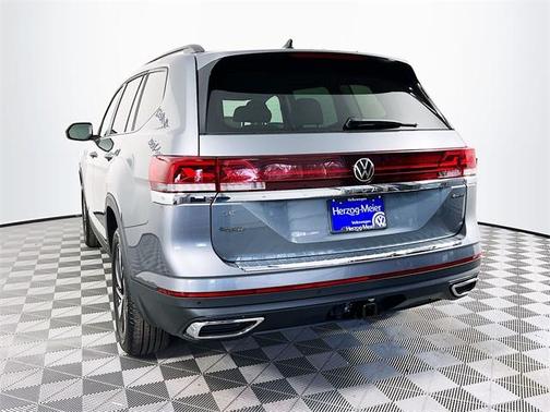 2025 Volkswagen Atlas 2.0T SE