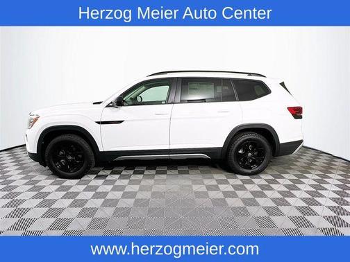 2025 Volkswagen Atlas 2.0T Peak Edition