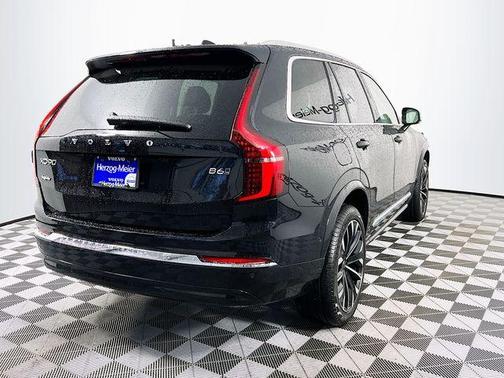 2026 Volvo XC90 B6 Ultra 7-Seater