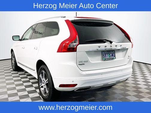 2015 Volvo XC60 T6 Premier Plus