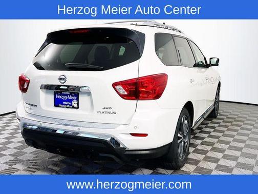 2019 Nissan Pathfinder Platinum
