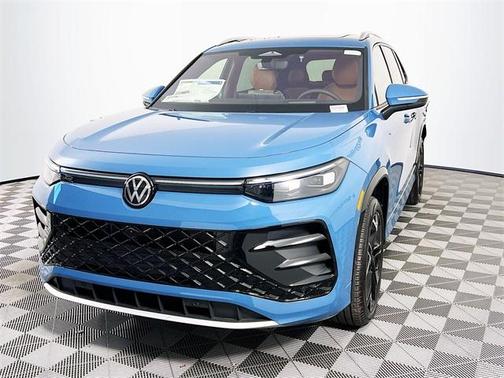 2025 Volkswagen Tiguan 2.0T SEL R-Line