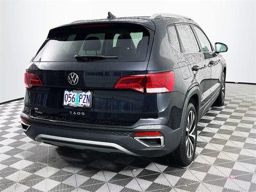 2024 Volkswagen Taos 1.5T SE
