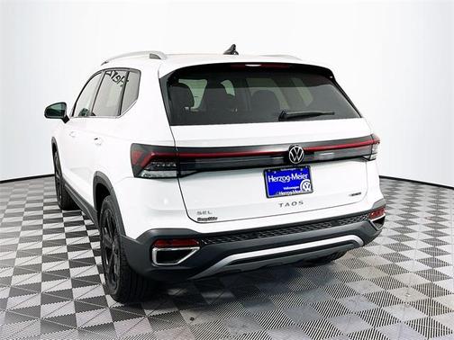 2025 Volkswagen Taos 1.5T SEL