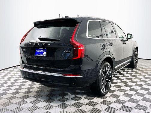 2026 Volvo XC90 B6 Ultra 7-Seater