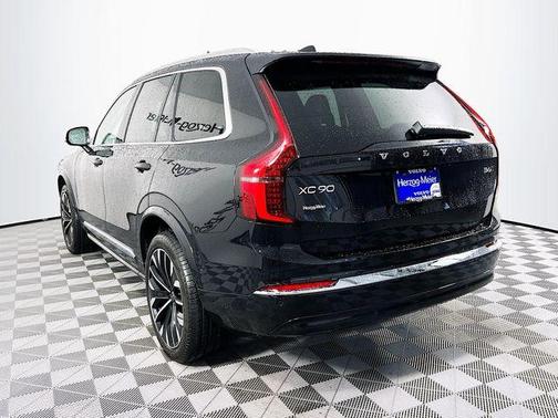 2026 Volvo XC90 B6 Ultra 7-Seater