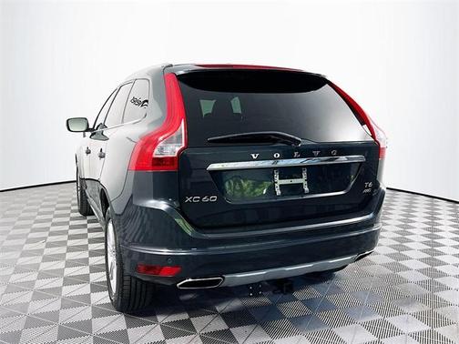 2016 Volvo XC60 T6 Drive-E Platinum