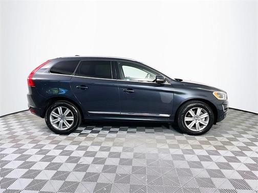 2016 Volvo XC60 T6 Drive-E Platinum