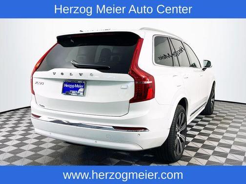 2024 Volvo XC90 Recharge Plug-In Hybrid T8 Plus Bright Theme 7 Passenger