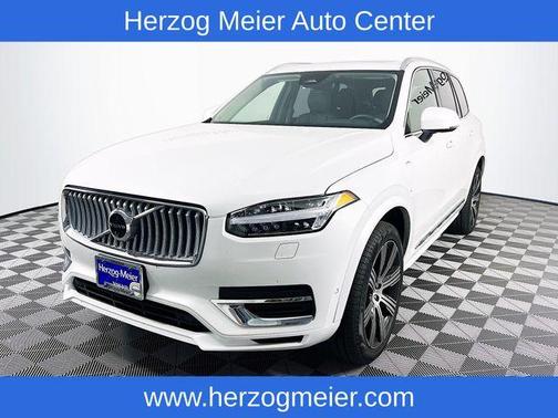 2024 Volvo XC90 Recharge Plug-In Hybrid T8 Plus Bright Theme 7 Passenger