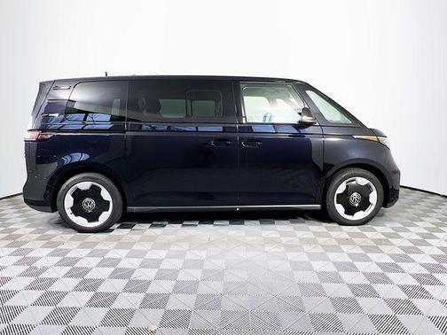 2025 Volkswagen ID. Buzz Pro S Plus