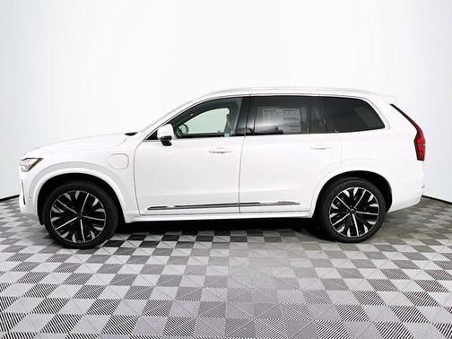 2026 Volvo XC90 Plug-In Hybrid T8 Plus 7-Seater