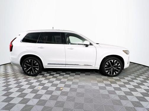 2026 Volvo XC90 Plug-In Hybrid T8 Plus 7-Seater