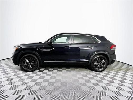2022 Volkswagen Atlas Cross Sport 2.0T SEL R-Line