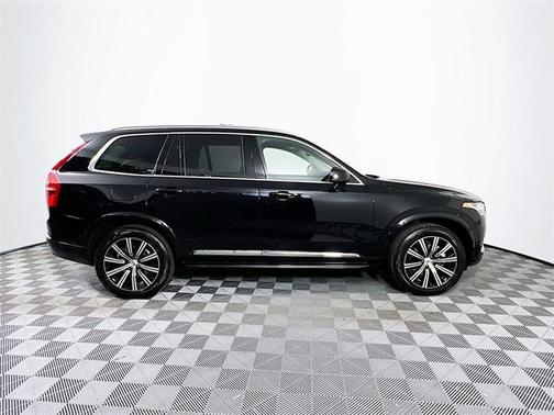 2025 Volvo XC90 B6 Plus 7-Seater