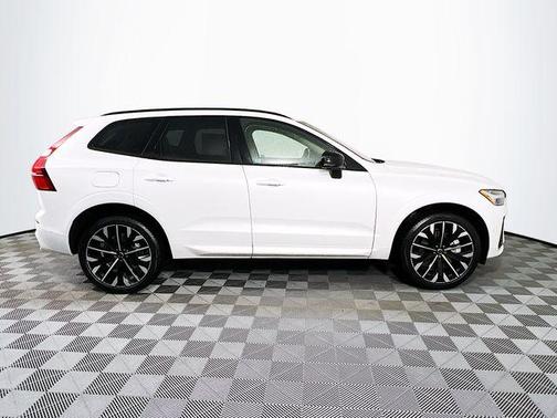 2026 Volvo XC60 Plug-In Hybrid T8 Ultra
