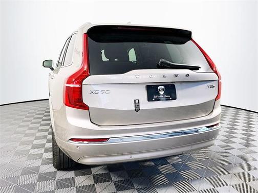 2025 Volvo XC90 Plug-In Hybrid T8 Ultra 6-Seater