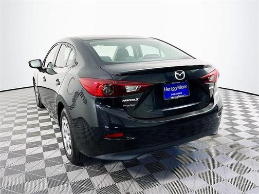 2015 Mazda Mazda3 i Sport