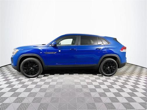 2025 Volkswagen Atlas Cross Sport 2.0T SE w/Technology