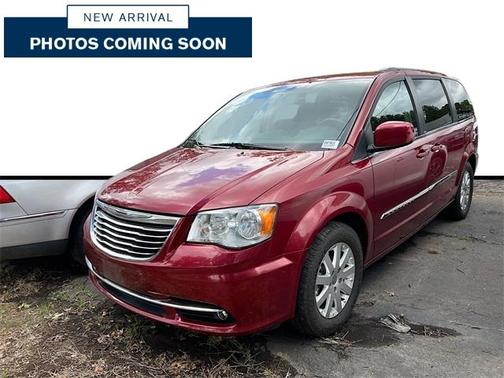 2013 Chrysler Town & Country Touring