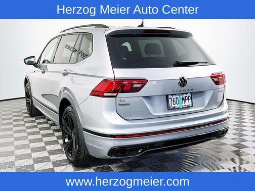2024 Volkswagen Tiguan 2.0T SE R-Line Black