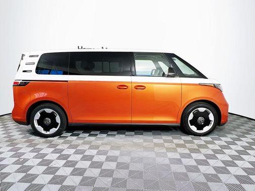 2025 Volkswagen ID. Buzz Pro S Plus