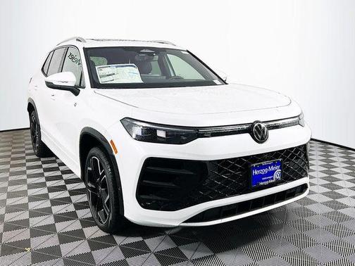 2026 Volkswagen Tiguan 2.0T SEL R-Line