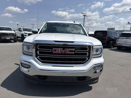 Summit White 2018 GMC Sierra 1500 SLE