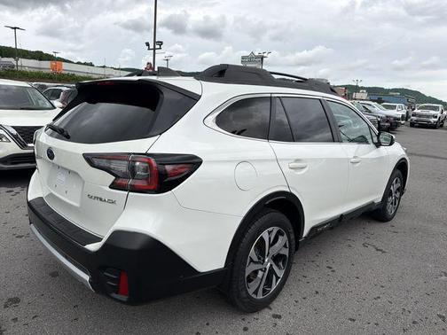 Crystal White Pearl 2020 Subaru Outback Limited