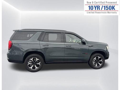 2025 GMC Yukon 4WD AT4