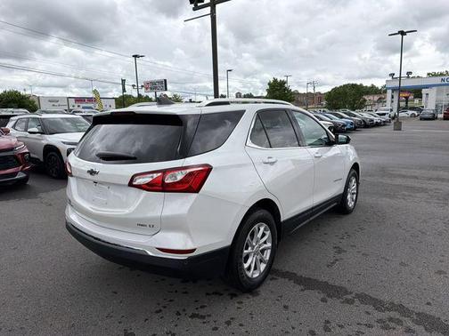 Iridescent Pearl Tricoat 2020 Chevrolet Equinox 1LT