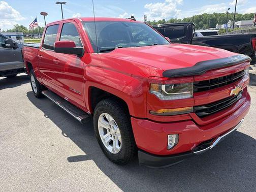 Red 2018 Chevrolet Silverado 1500 2LT