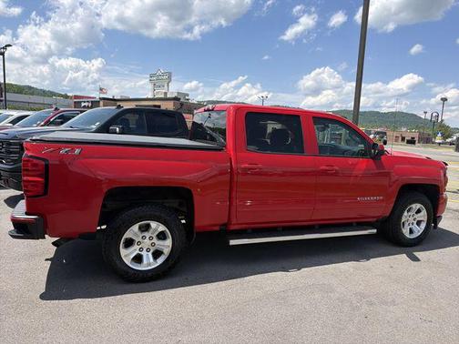 Red 2018 Chevrolet Silverado 1500 2LT