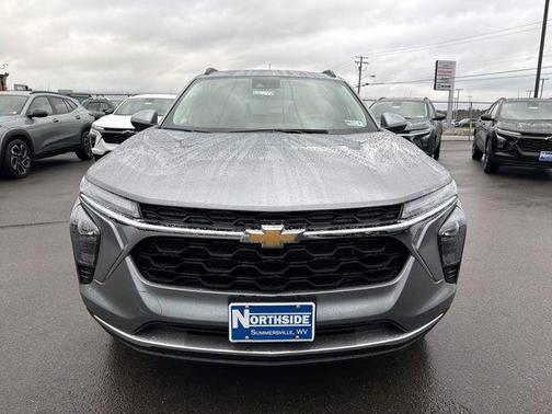 Sterling Gray Metallic 2026 Chevrolet Trax LT