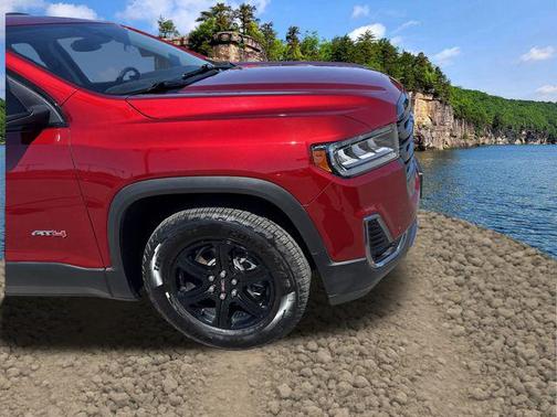 2023 GMC Acadia AWD AT4