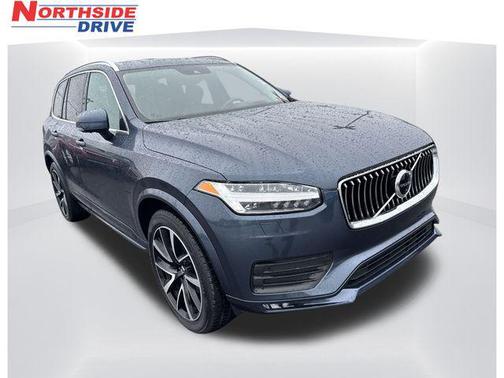 2022 Volvo XC90 T6 Momentum