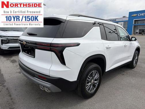 Summit White 2026 Chevrolet Traverse LT