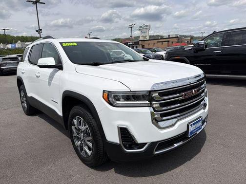 Summit White 2023 GMC Acadia AWD SLT