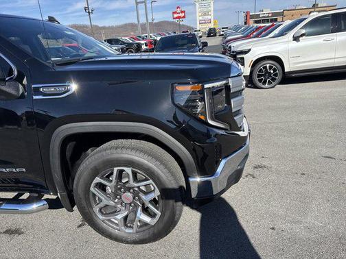 2025 GMC Sierra 1500 SLE